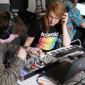 Electronic Music Production STEM Camp | Lewis Center, OH | July 29 – Aug 2​ | Afternoon Camp: 1 PM – 4 PM | Grades 9-12